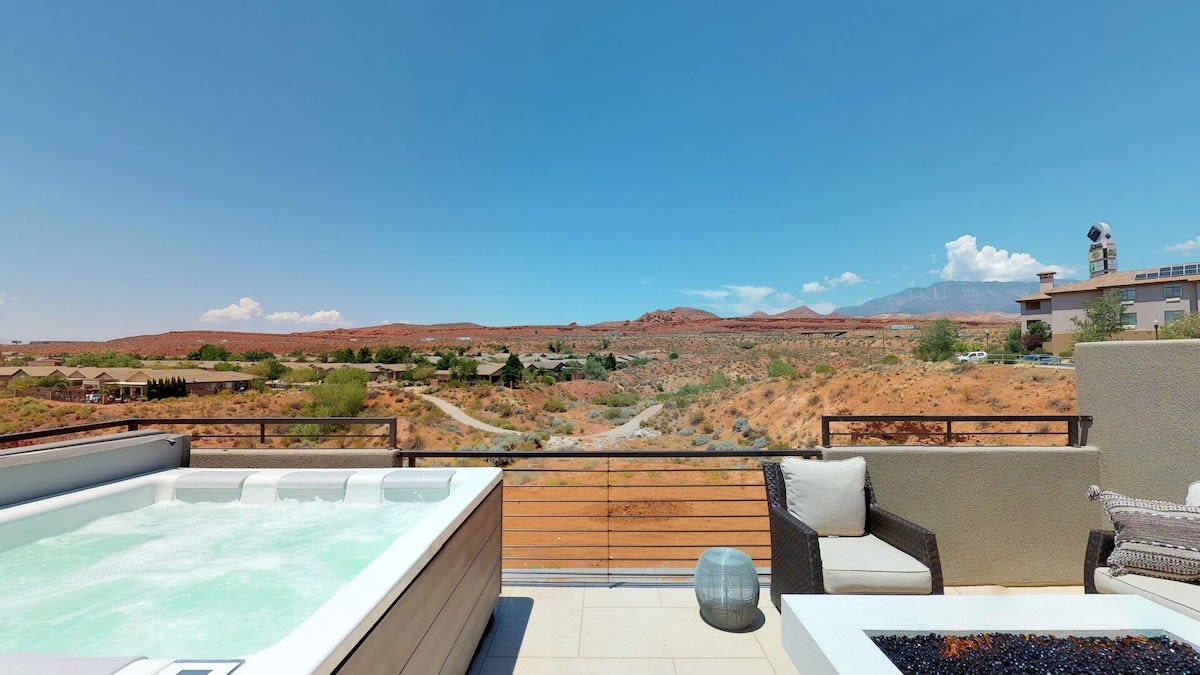 Private hot tub and desert view at a 10-bedroom Southern Utah vacation home